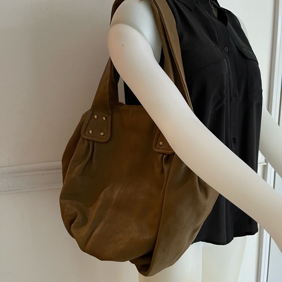 “SORIAL” Leather shoulder bag with zipper closure big-roomy - Picture 9 of 10